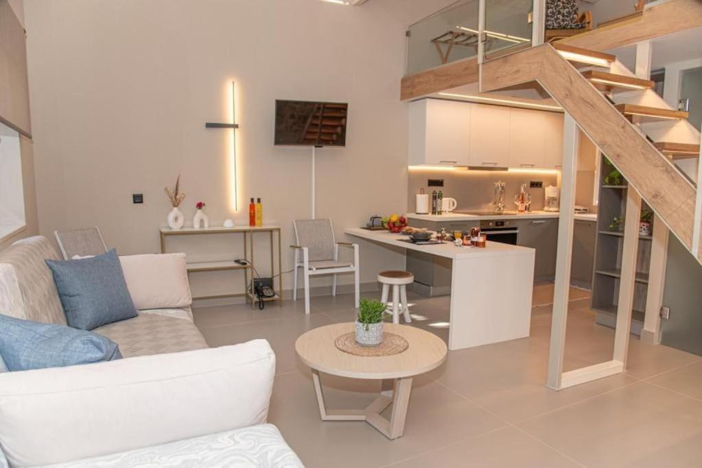 Apartment Lola's Sweet - Corfu Town