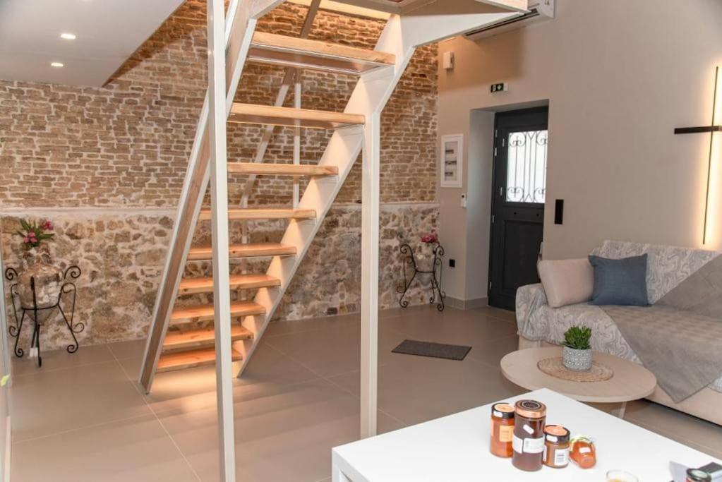 Apartment Lola's Sweet - Corfu Town